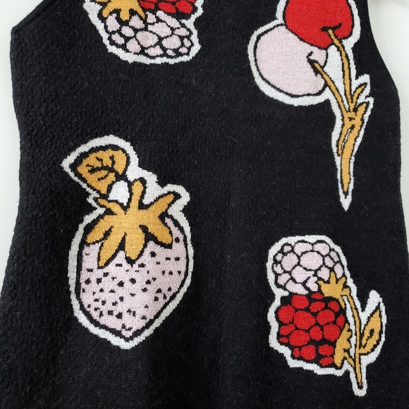 Black Fruits Print Wool Sleeveless Mini Shift Dress - Picture 5 of 8